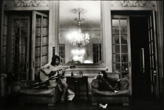 Mick Taylor et sa femme Rose, Nellcote, 1971